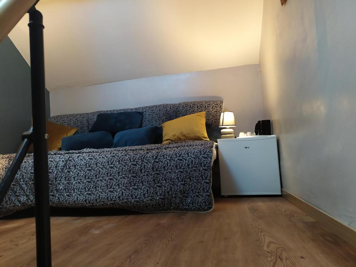 Petit Saint Hubert 1 A 4 Personnes Bed and Breakfast Velles  Exteriör bild