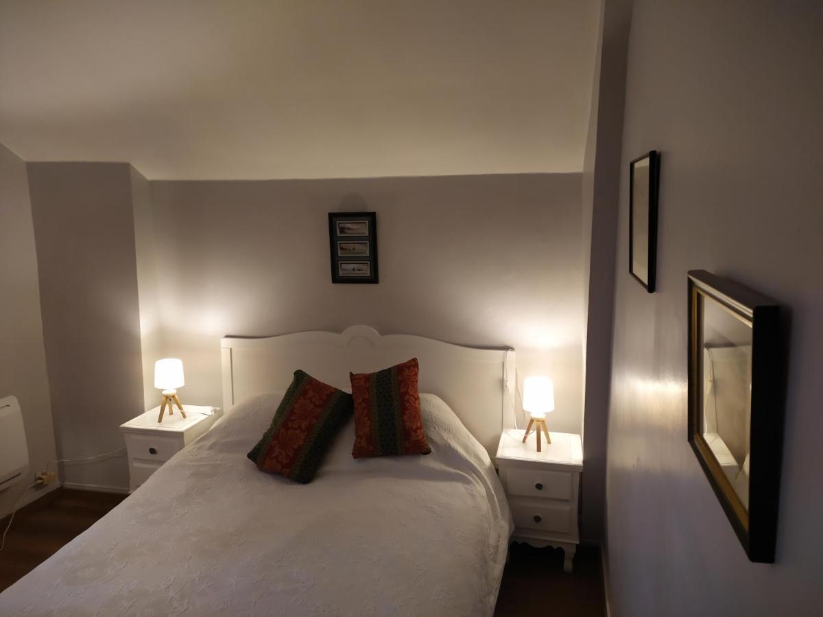 Petit Saint Hubert 1 A 4 Personnes Bed and Breakfast Velles  Exteriör bild