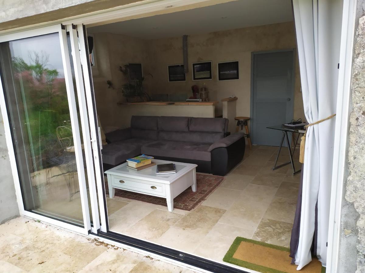 Petit Saint Hubert 1 A 4 Personnes Bed and Breakfast Velles  Exteriör bild